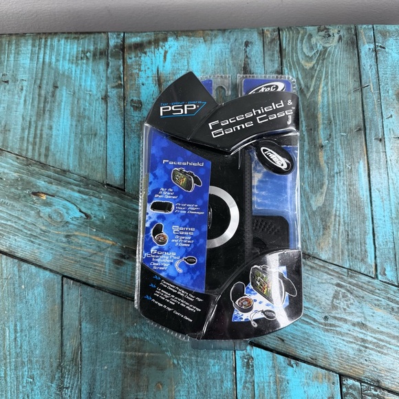 2005 Intec PSP Sony Playstation Portable System Game Case. Brand New - Picture 2 of 10